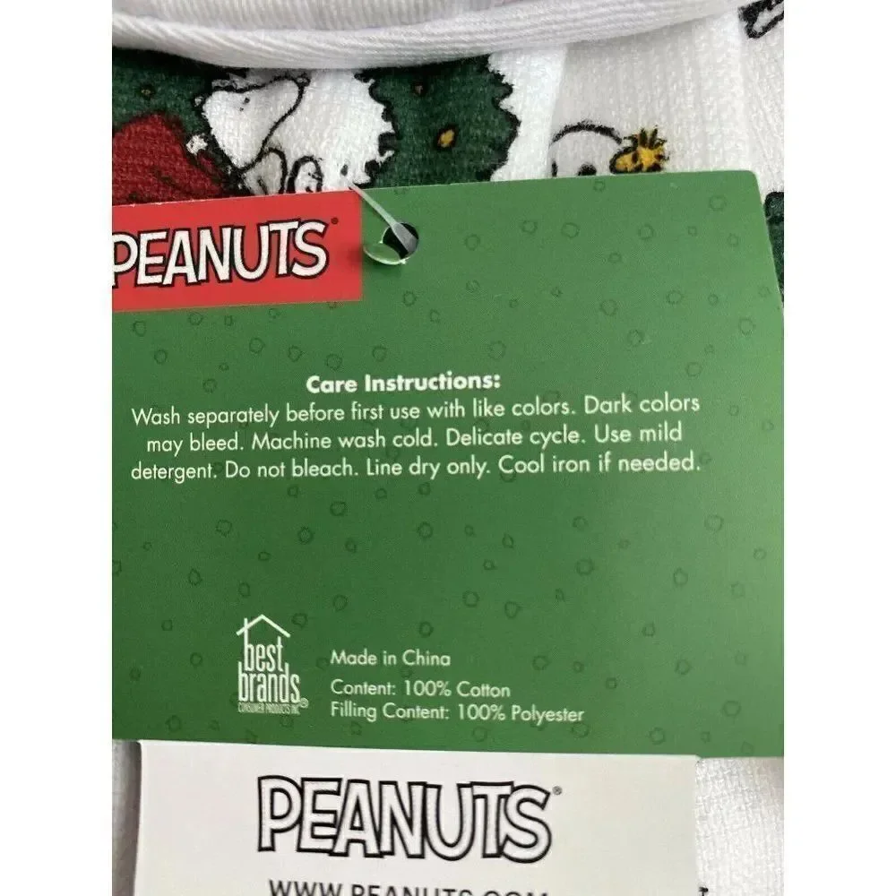 Peanuts Snoopy Hanging Kitchen Towel Christmas Wreath Holidays Woodstock NWT‎